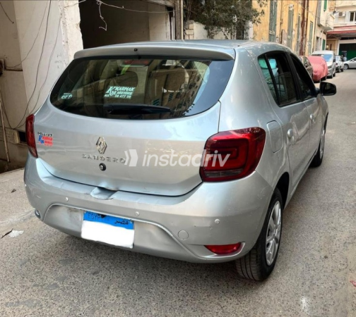 رينو سانديرو 2020 فضي أوتوماتيك مستعملة للبيع في الإسكندرية - 6