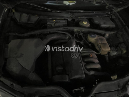 Volkswagen Passat 1999 Dark Blue Automatic Used for Sale in Cairo - 2