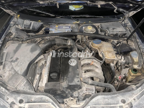 Volkswagen Passat 1999 Dark Blue Automatic Used for Sale in Cairo - 5