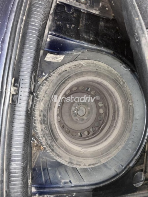 Volkswagen Passat 1999 Dark Blue Automatic Used for Sale in Cairo - 6
