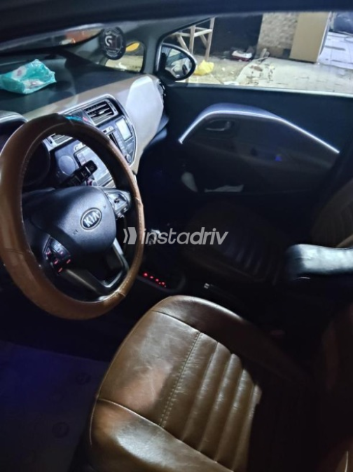 Kia Rio 2013 Silver Automatic Used for Sale in Kafr el-Sheikh - 2