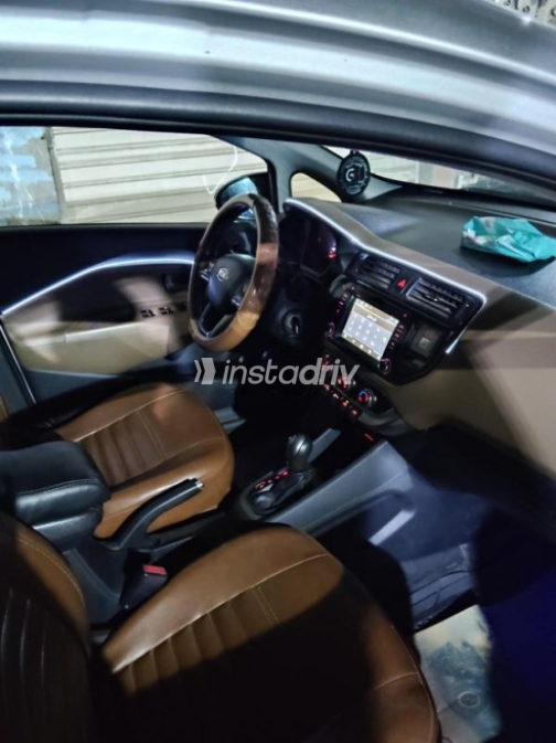 Kia Rio 2013 Silver Automatic Used for Sale in Kafr el-Sheikh - 5