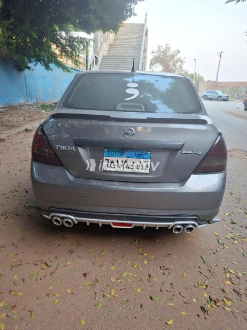 Nissan Tiida 2007 Silver Automatic Used for Sale in Maadi - 5