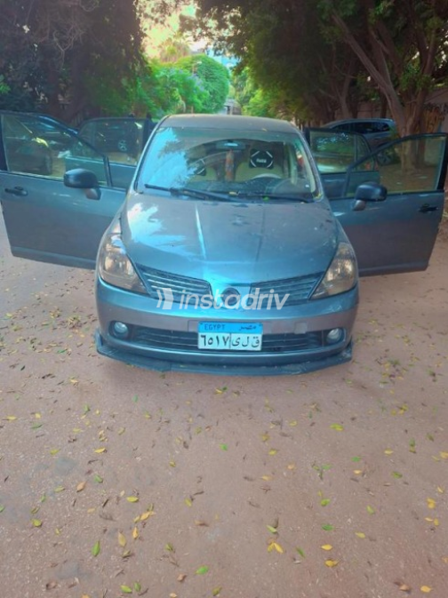 Nissan Tiida 2007 Silver Automatic Used for Sale in Maadi - 7