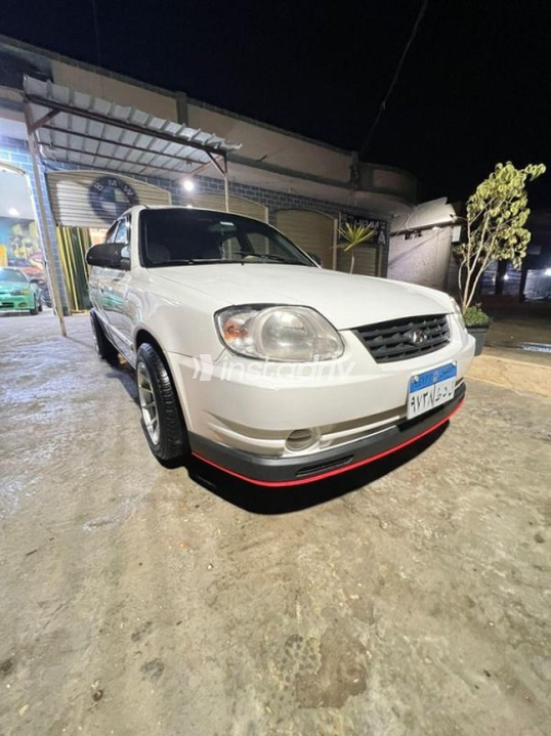 Hyundai Verna 2009 Silver Automatic Used for Sale in Kafr el-Sheikh - 4