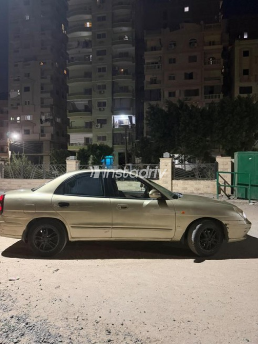 دايو نوبيرا 2 2000 ذهبي أوتوماتيك مستعملة للبيع في الفيوم - 1