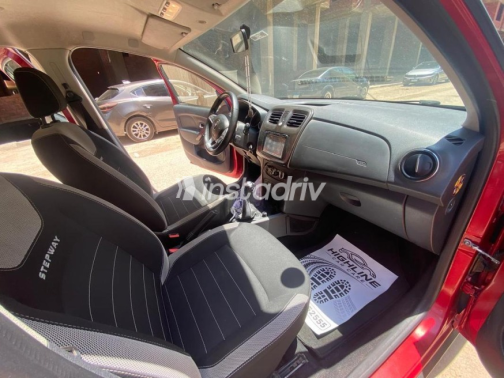 Renault Sandero Step Way 2018 White Automatic Used for Sale in Greater Cairo ( Cairo + Giza) - 7