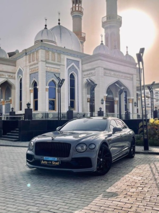 Bentley Flying Spur 2021 Gray Automatic Used for Sale in Cairo