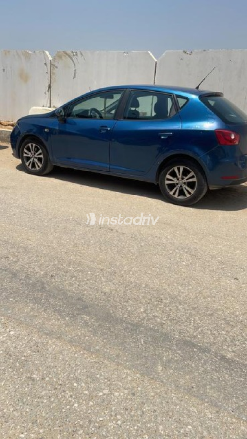 Seat Ibiza 2015 Blue Automatic Used for Sale in Cairo - 2