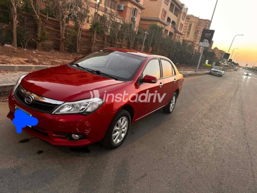 بى واى دى‬ F3 2025 أبيض أوتوماتيك مستعملة للبيع في القاهرة الكبرى ( القاهرة - الجيزة) - 2