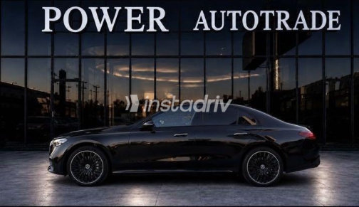 مرسيدس E 200 2025 أسود أوتوماتيك مستعملة للبيع في مدينة الشيخ زايد - 2