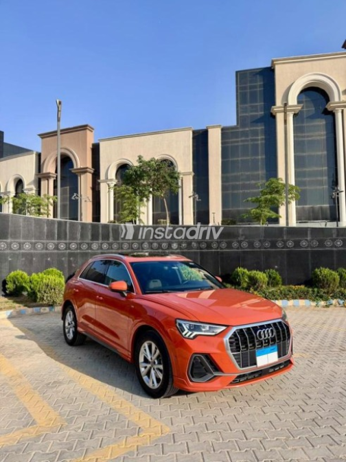 اودي Q3 2020 برتقالي أوتوماتيك مستعملة للبيع في القاهرة - 3