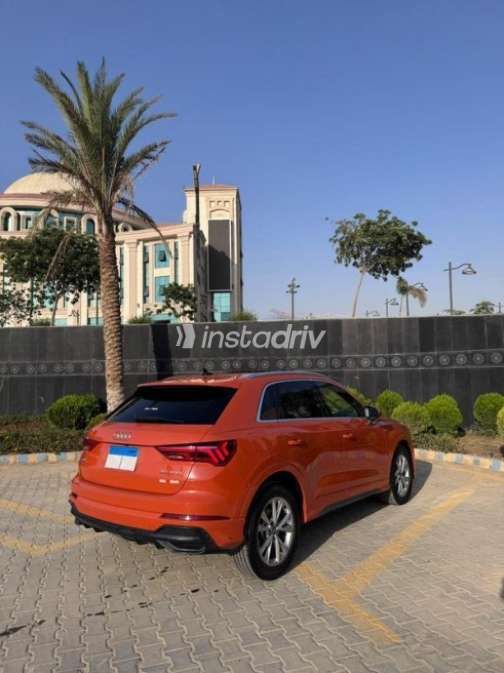 اودي Q3 2020 برتقالي أوتوماتيك مستعملة للبيع في القاهرة - 4