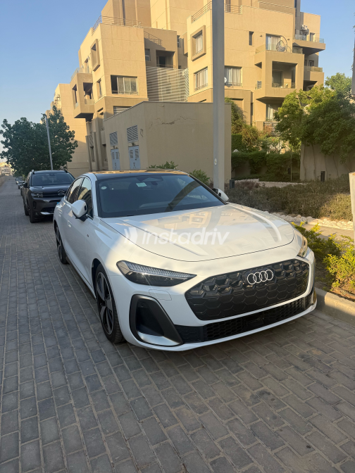 اودي A5 2025 أبيض أوتوماتيك مستعملة للبيع في القاهرة الكبرى ( القاهرة - الجيزة) - 3