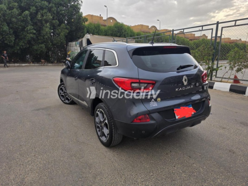 Renault Kadjar 2018 White Automatic Used for Sale in Greater Cairo ( Cairo + Giza) - 5