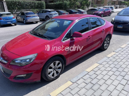 Opel Astra 2019 White Automatic Used for Sale in Greater Cairo ( Cairo + Giza) - 2
