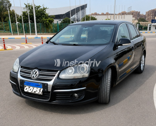 Volkswagen Jetta 2010 Black Automatic Used for Sale in Heliopolis - 1