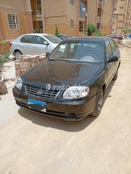 هيونداي فيرنا 2008 أسود أوتوماتيك مستعملة للبيع في حدائق اكتوبر - 4