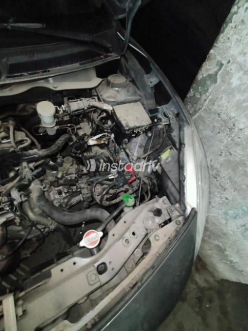 Suzuki Swift Dzire 2022 Silver Automatic Used for Sale in Giza - 10