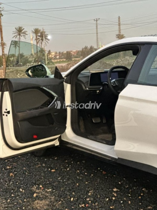 ام جى 7 2025 أبيض أوتوماتيك مستعملة للبيع في الشرقية - 6