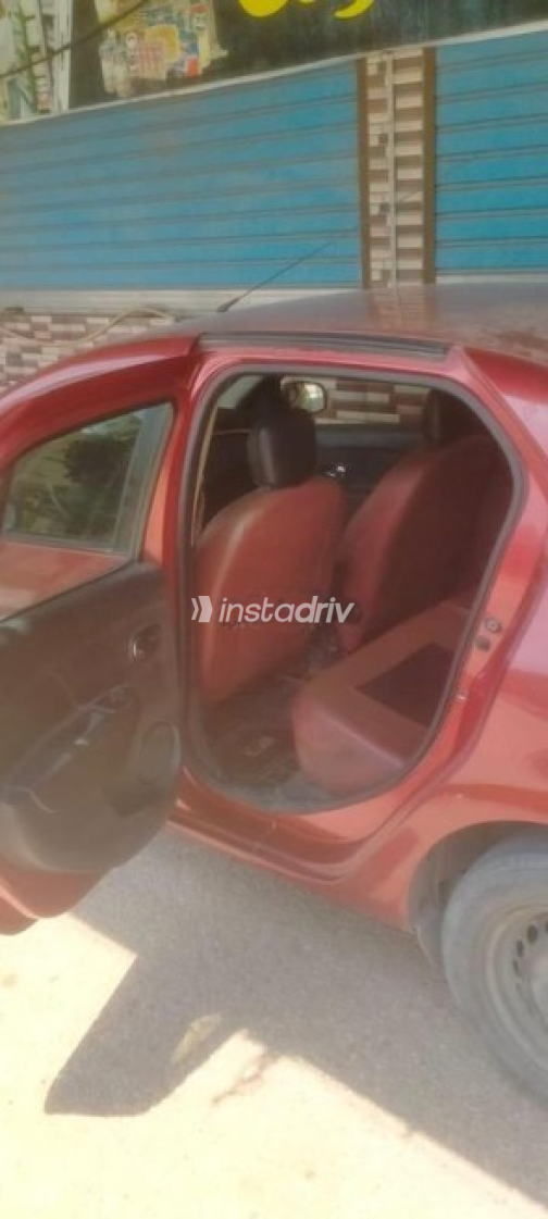رينو 16 2016 أحمر أوتوماتيك مستعملة للبيع في مدينة بدر - 3