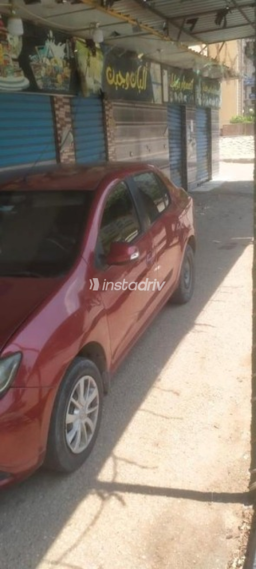 رينو 16 2016 أحمر أوتوماتيك مستعملة للبيع في مدينة بدر - 4