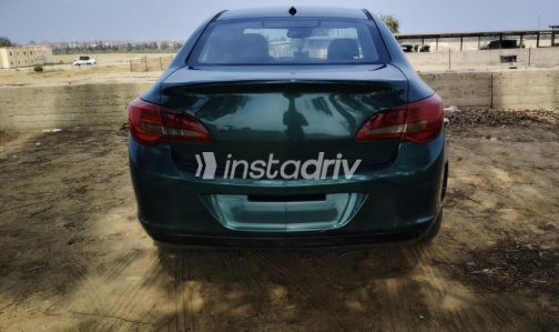 Opel Astra 2014 Green Automatic Used for Sale in Mokattam - 5
