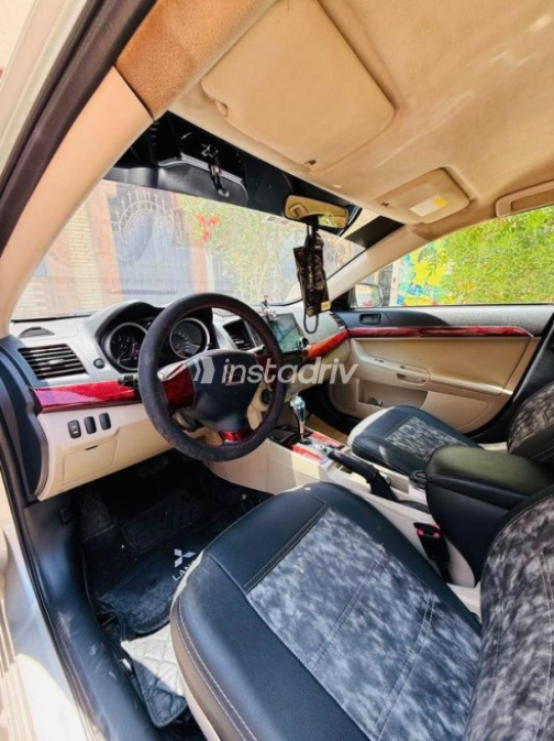 Mitsubishi Lancer 2013 Gold Automatic Used for Sale in Helwan - 9