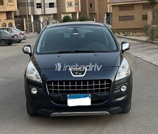 بيجو 3008 2013 أسود أوتوماتيك مستعملة للبيع في القاهرة - 1