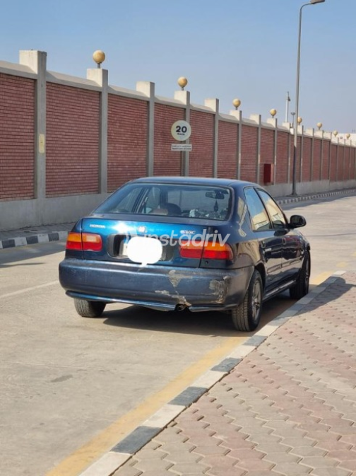 Honda Civic 1992 Dark Blue Automatic Used for Sale in Cairo - 3