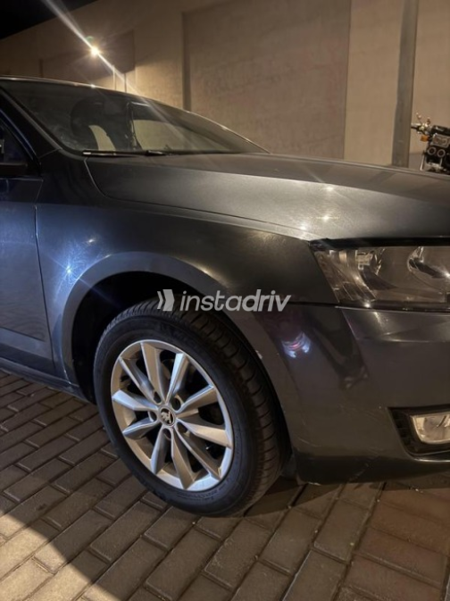 سكودا اوكتافيا A7 2016 فضي أوتوماتيك مستعملة للبيع في طنطا - 5