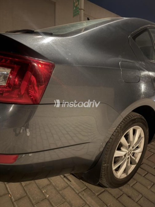 سكودا اوكتافيا A7 2016 فضي أوتوماتيك مستعملة للبيع في طنطا - 6