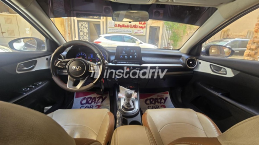 Kia Grand Cerato 2020 White Automatic Used for Sale in Greater Cairo ( Cairo + Giza) - 10