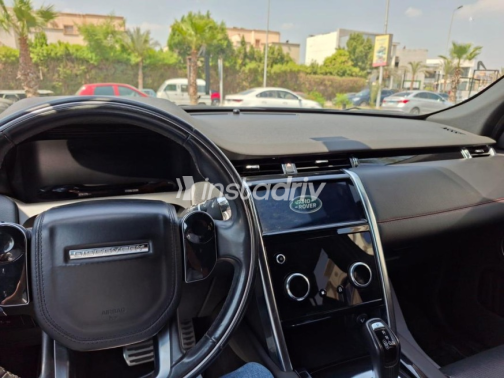 لاند روفر ديسكفرى سبورت 2020 رمادي أوتوماتيك مستعملة للبيع في مدينة الشيخ زايد - 3