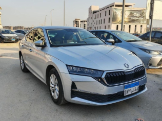 سكودا اوكتافيا 2026 فضي أوتوماتيك مستعملة للبيع في القاهرة