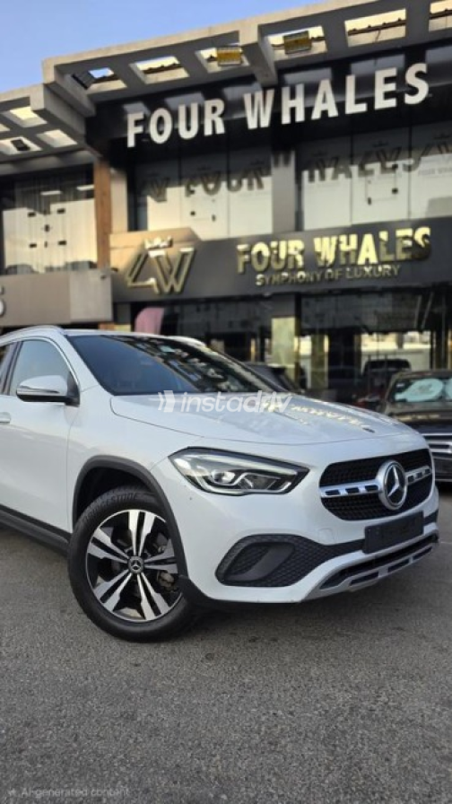 مرسيدس GLA 200 2021 أبيض أوتوماتيك مستعملة للبيع في القاهرة - 4
