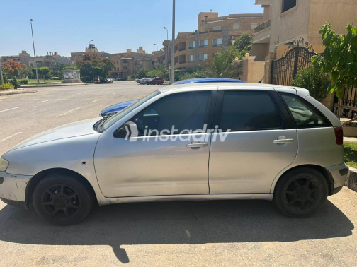 Seat Ibiza 2002 Silver Manual Used for Sale in Greater Cairo ( Cairo + Giza) - 1
