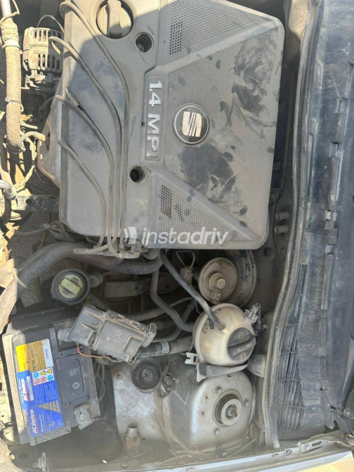 Seat Ibiza 2002 Silver Manual Used for Sale in Greater Cairo ( Cairo + Giza) - 9