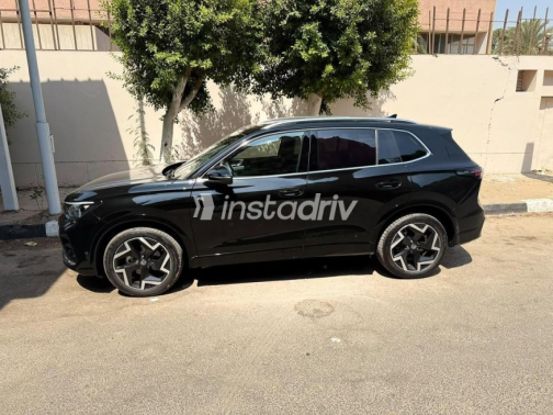 Volkswagen Tiguan 2025 Black Automatic Used for Sale in Cairo - 2