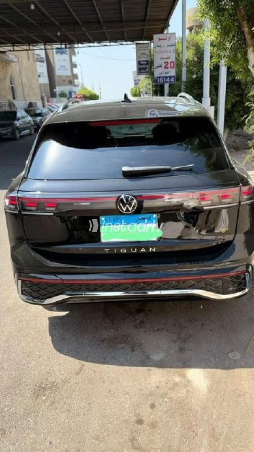 Volkswagen Tiguan 2025 Black Automatic Used for Sale in Cairo - 3