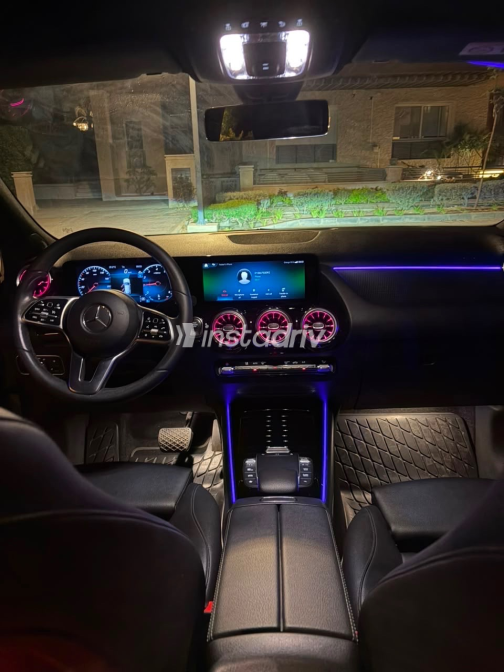 Mercedes GLA 200 2023 Silver Automatic Used for Sale in Greater Cairo ( Cairo + Giza) - 5