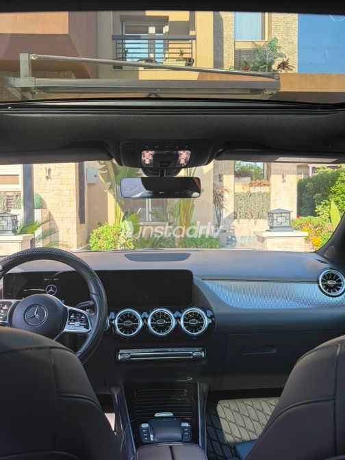 Mercedes GLA 200 2023 Silver Automatic Used for Sale in Greater Cairo ( Cairo + Giza) - 9