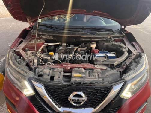 Nissan Qashqai 2021 Red Automatic Used for Sale in Maadi - 2