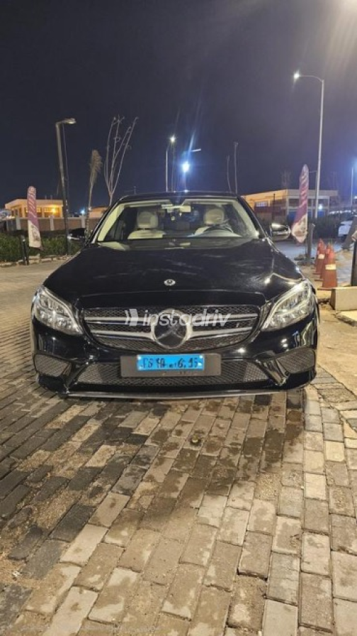 مرسيدس C 180 2019 أسود أوتوماتيك مستعملة للبيع في مدينة الشيخ زايد - 1