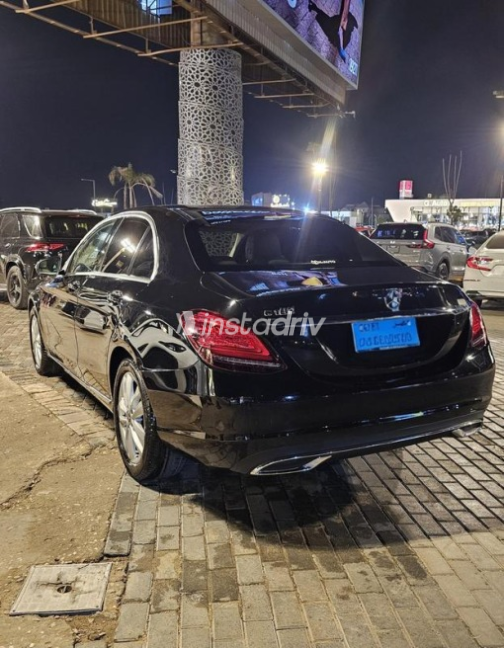 مرسيدس C 180 2019 أسود أوتوماتيك مستعملة للبيع في مدينة الشيخ زايد - 5
