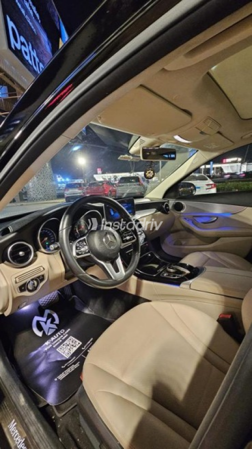 مرسيدس C 180 2019 أسود أوتوماتيك مستعملة للبيع في مدينة الشيخ زايد - 9