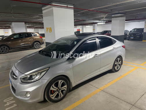 Hyundai Accent 2017 Silver Automatic Used for Sale in Greater Cairo ( Cairo + Giza) - 2