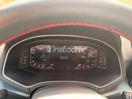 Seat Arona 2024 Red Automatic Used for Sale in Greater Cairo ( Cairo + Giza) - 1