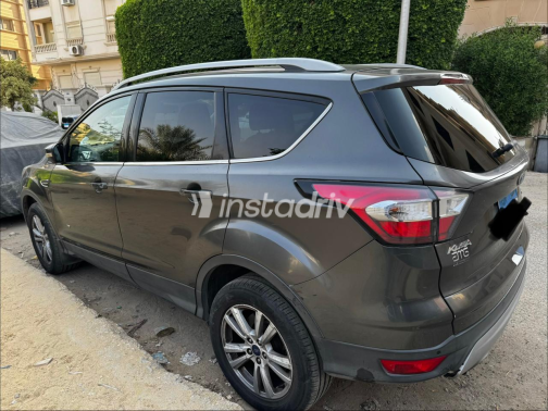 Ford Kuga 2017 Gray Automatic Used for Sale in Greater Cairo ( Cairo + Giza) - 2