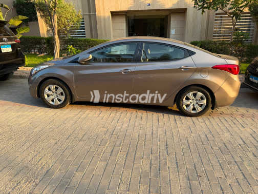 Hyundai Elantra MD 2013 Bronze Automatic Used for Sale in Greater Cairo ( Cairo + Giza) - 2